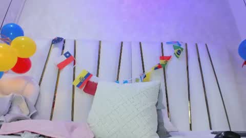 violeet_gray online show from 29, 6, 2026