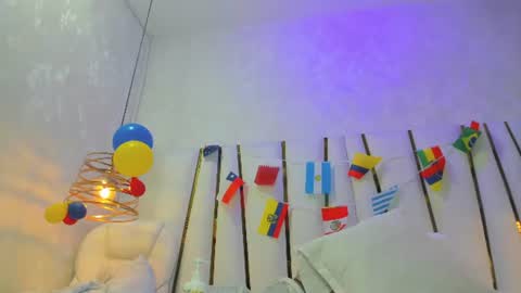 violeet_gray online show from 11, 7, 2026