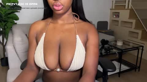 Fantasy Black Girl online show from 19, 2, 2026