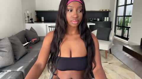 Fantasy Black Girl online show from 8, 5, 2026