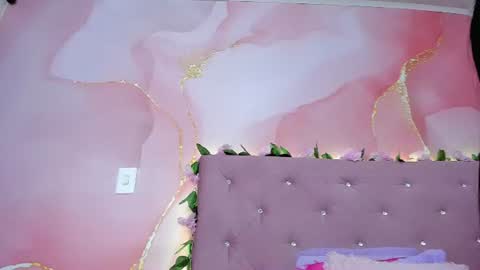violet__taylor_ online show from 25, 6, 2026