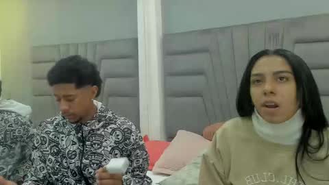 Violet and Myers online show from 7, 10, 2025