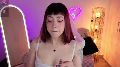 violet online show from 27, 7, 2026