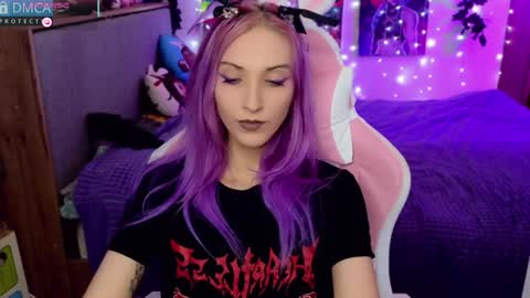 Snapshot of violet_noir_ chatting on 22, 1, 2025 Deya online show from 22, 1, 2025