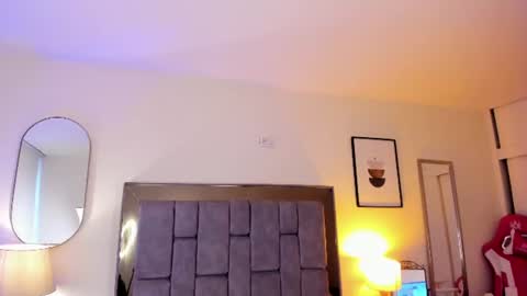 Snapshot of violet_nova1 chatting on 13, 6, 2026 Violet Nova online show from 13, 6, 2026