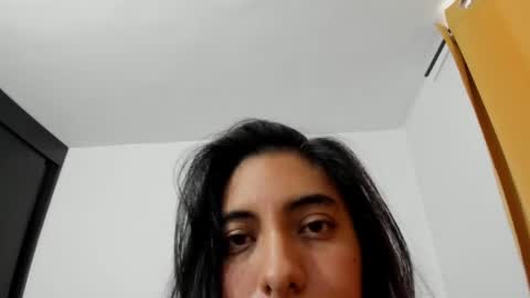 violet online show from 27, 4, 2026
