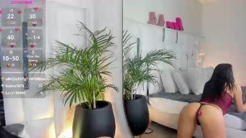 Snapshot of violet_vyx chatting on 14, 7, 2026 Violet online show from 14, 7, 2026