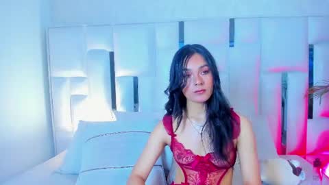 Snapshot of violet_vyx chatting on 20, 7, 2026 Violet online show from 20, 7, 2026