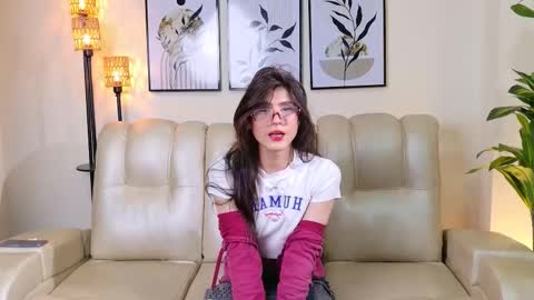 Snapshot of violeta_foxz chatting on 10, 10, 2025 Violeta online show from 10, 10, 2025