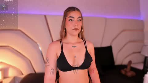 Snapshot of violeta_marquez chatting on 10, 5, 2026 violeta_marquez online show from 10, 5, 2026
