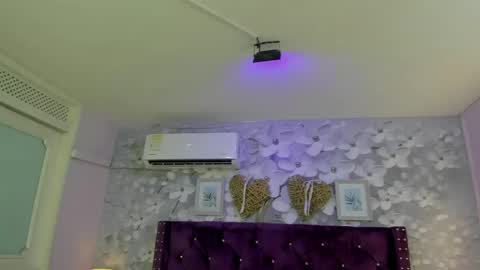 violeta_medina online show from 30, 4, 2026
