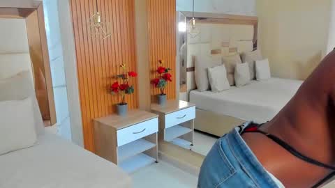 violeta_ruiz_ online show from 2, 2, 2025