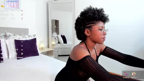 violeta_ruiz_ online show from 7, 2, 2025