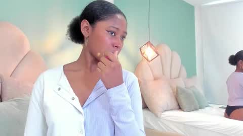 violeta_ruiz_ online show from 13, 10, 2025