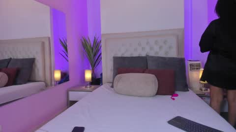 Snapshot of violeta_santanna chatting on 11, 4, 2026 Sofi online show from 11, 4, 2026
