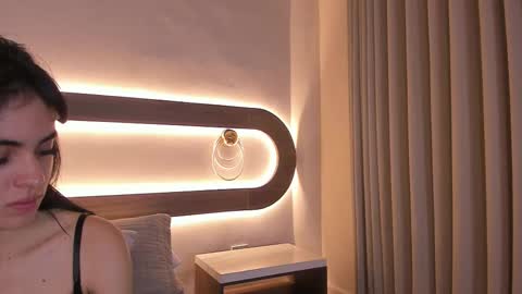 Snapshot of violeta_sum chatting on 11, 2, 2026 Violeta Sum online show from 11, 2, 2026