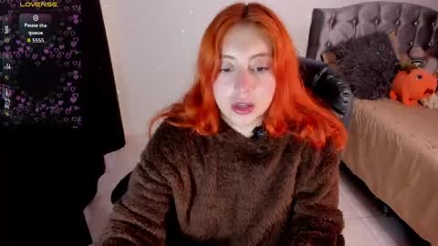 Violeta  Help me reach 150 thumbs up    online show from 30, 4, 2026