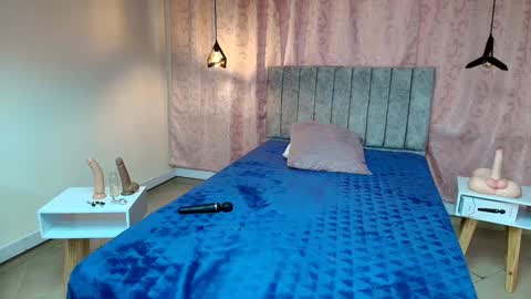 Snapshot of violetascott_ chatting on 21, 12, 2024 VIOLETA online show from 21, 12, 2024