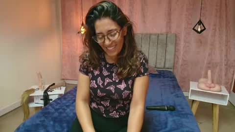 Snapshot of violetascott_ chatting on 8, 2, 2025 VIOLETA online show from 8, 2, 2025