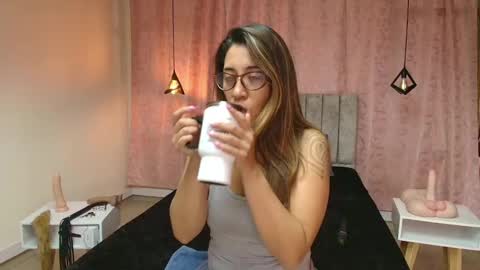 Snapshot of violetascott_ chatting on 12, 2, 2025 VIOLETA online show from 12, 2, 2025