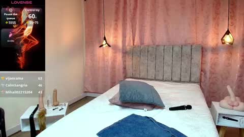 Snapshot of violetascott_ chatting on 28, 2, 2025 VIOLETA online show from 28, 2, 2025