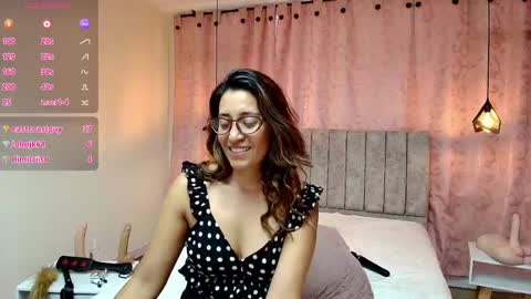 Snapshot of violetascott_ chatting on 6, 3, 2025 VIOLETA online show from 6, 3, 2025