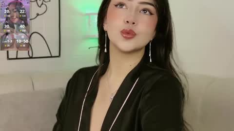 Snapshot of violetblacke_ chatting on 25, 5, 2026 Violetta online show from 25, 5, 2026