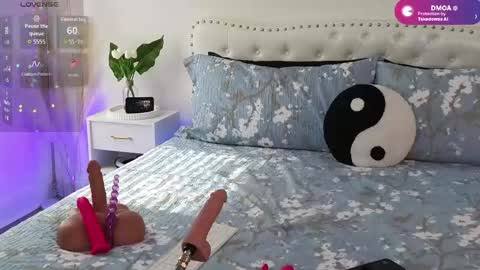 VioletBaby online show from 4, 6, 2026