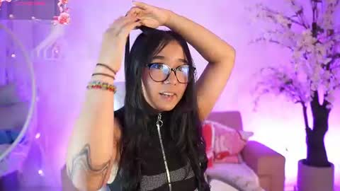 violetjonesx online show from 24, 7, 2026
