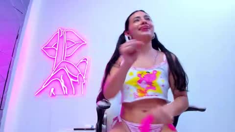 Violet Rousse online show from 30, 1, 2025