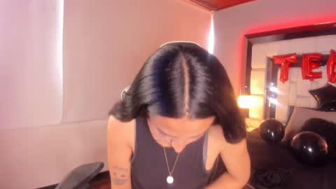 Snapshot of violetskinny chatting on 18, 2, 2025 violetskinny online show from 18, 2, 2025