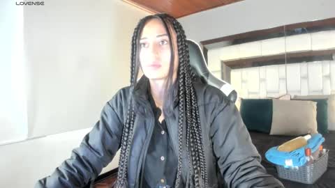 Snapshot of violetskinny chatting on 29, 9, 2025 violetskinny online show from 29, 9, 2025