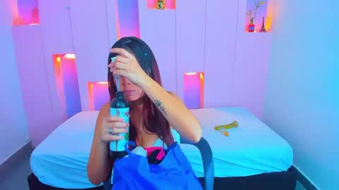 Snapshot of violetsmith7 chatting on 13, 1, 2025 violetsmith online show from 13, 1, 2025