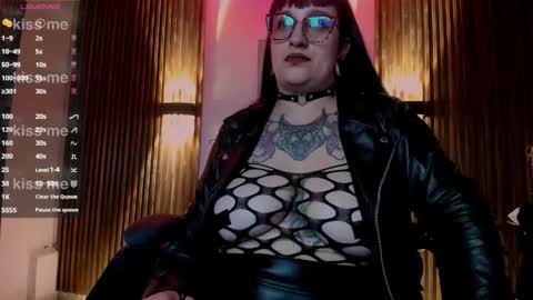 Snapshot of violett_8 chatting on 1, 6, 2026 violett_8 online show from 1, 6, 2026