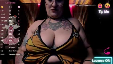 Snapshot of violett_8 chatting on 22, 6, 2026 violett_8 online show from 22, 6, 2026