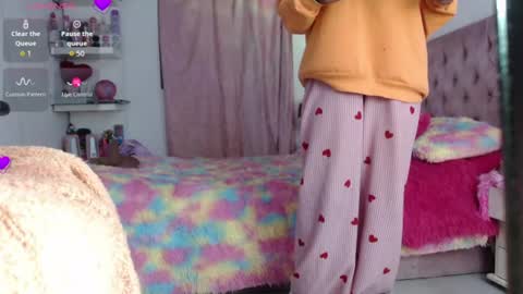 violett_brown9 online show from 29, 6, 2026