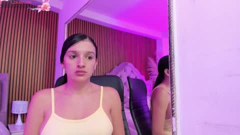 Snapshot of violett_hott_ chatting on 16, 3, 2026 violett_hott_ online show from 16, 3, 2026