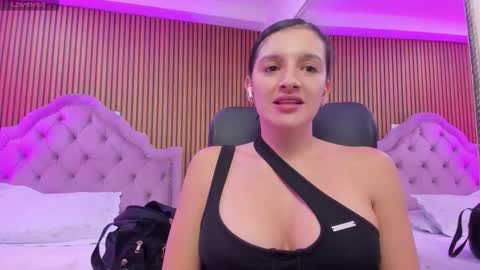 Snapshot of violett_hott_ chatting on 20, 3, 2026 violett_hott_ online show from 20, 3, 2026