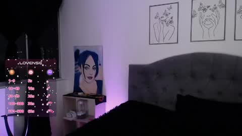 Snapshot of violett_hottie chatting on 5, 5, 2026 violett Independent model online show from 5, 5, 2026