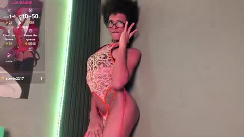 V I O L E T T E  online show from 5, 7, 2026