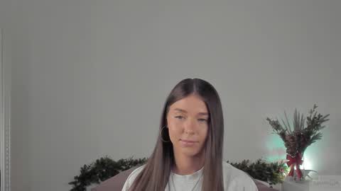 violetta_finch online show from 30, 1, 2025