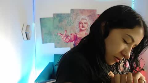 Snapshot of violetta_m_ chatting on 14, 1, 2026 Violeta online show from 14, 1, 2026