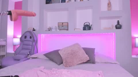 ViolettaBaker online show from 18, 12, 2024