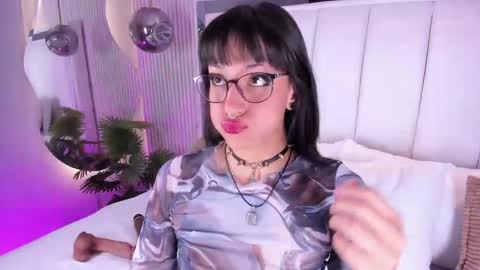 Snapshot of violettacolinss chatting on 29, 4, 2026 violettacolinss online show from 29, 4, 2026