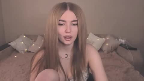 ViolettaOtis online show from 3, 2, 2025