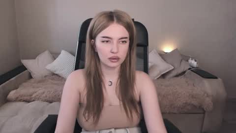 ViolettaOtis online show from 9, 3, 2025