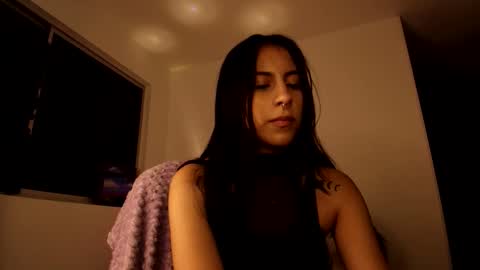 Snapshot of violettastars chatting on 1, 10, 2025 Violetta....Follow me in Twitter... online show from 1, 10, 2025