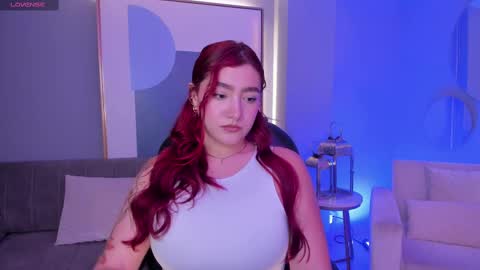 Violett Castel online show from 9, 3, 2025