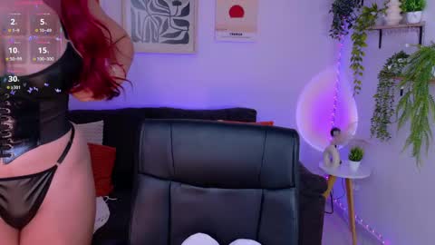 Violett Castel online show from 5, 6, 2026