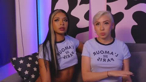 Violet online show from 3, 2, 2025